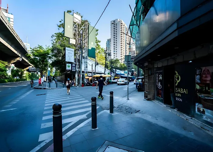 Elite Asok Sukhumvit 20